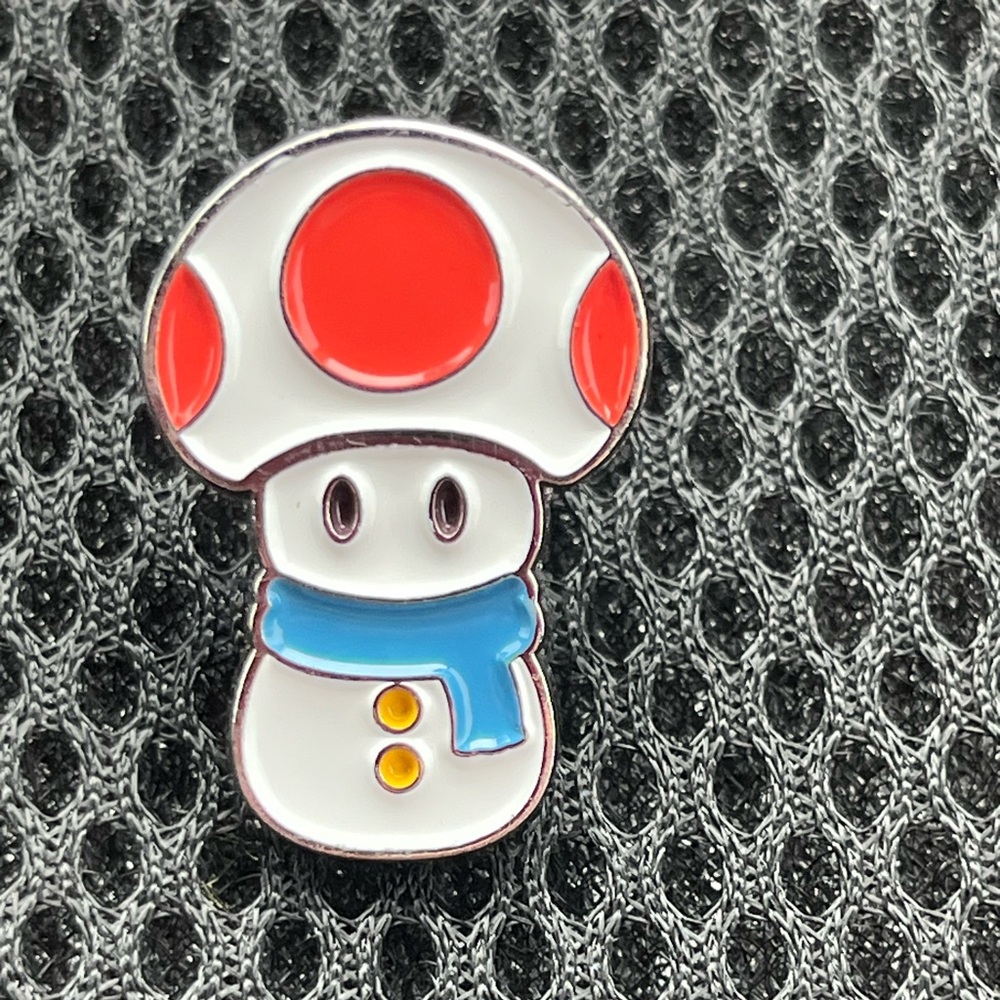 Nintendo Exclusive Mario Toad Snowman Pin
